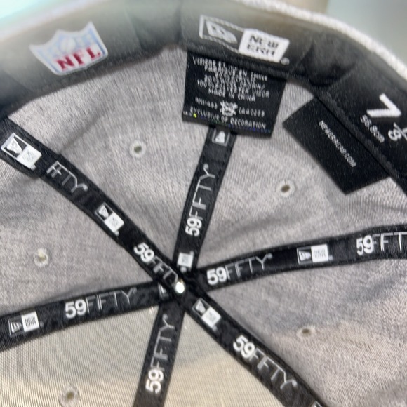 RAIDER NATION   Black Gray Fitted 7 1/8Cap Hat New Era Just Win Baby On Inside - Picture 6 of 7